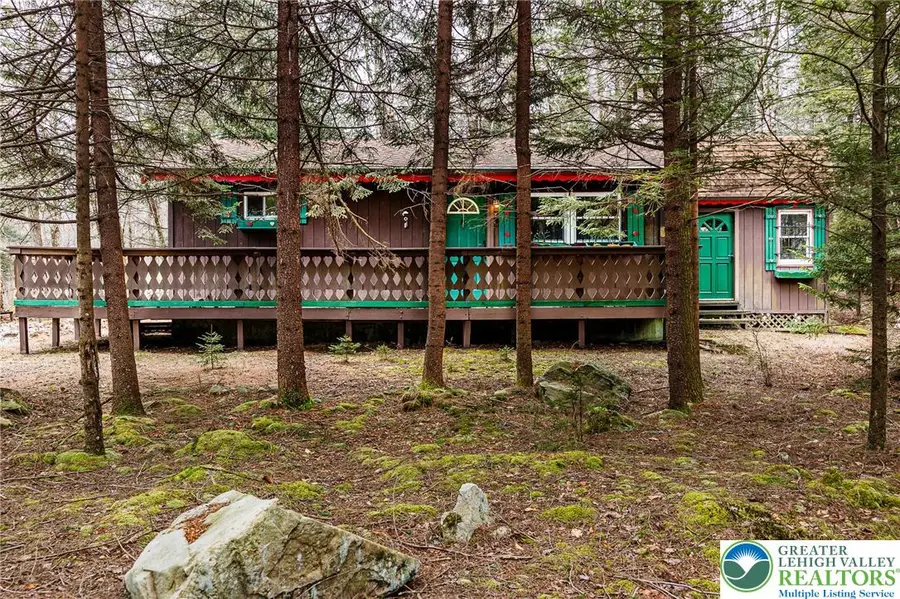 5211 Fir Lane, Pocono Summit, PA 18346 - #2