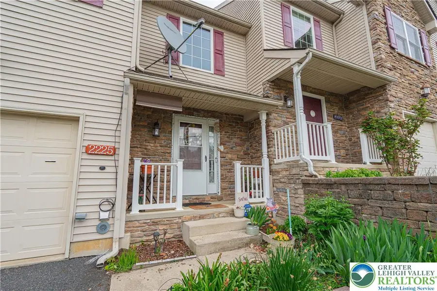2225 S Dauphin Street, Salisbury, PA 18103 - #2