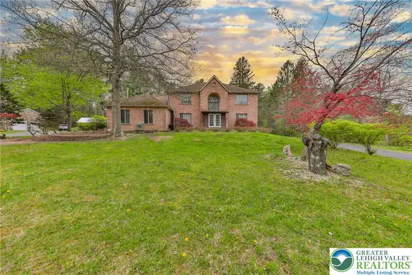 7494 Mount Eaton Road, Ross Twp, PA 18353