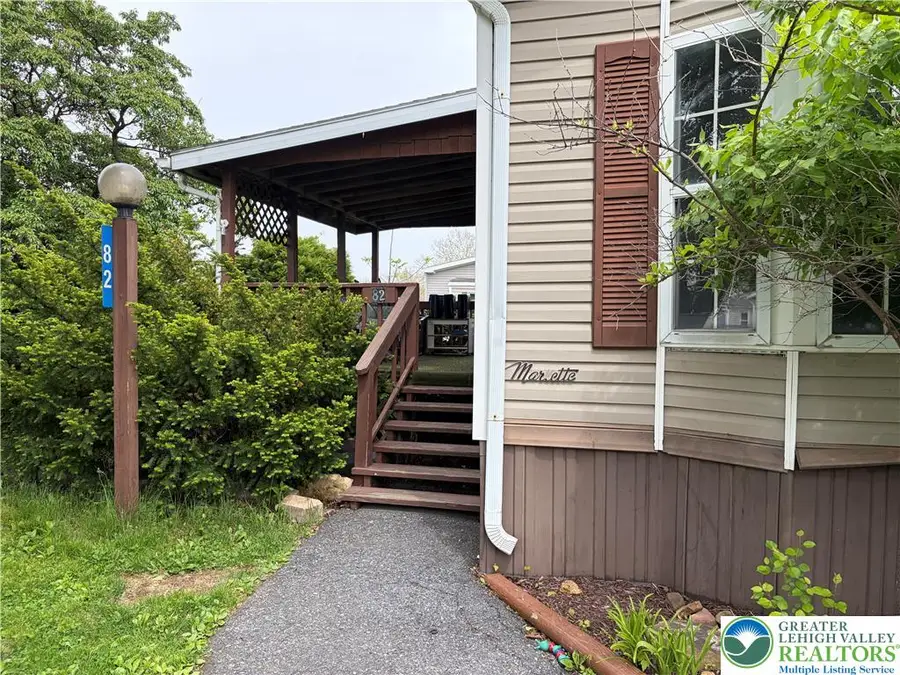 82 Juniper Court, East Allen, PA 18014 - #3
