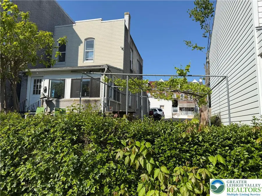 742 N 4th Street, Allentown, PA 18102 - #2