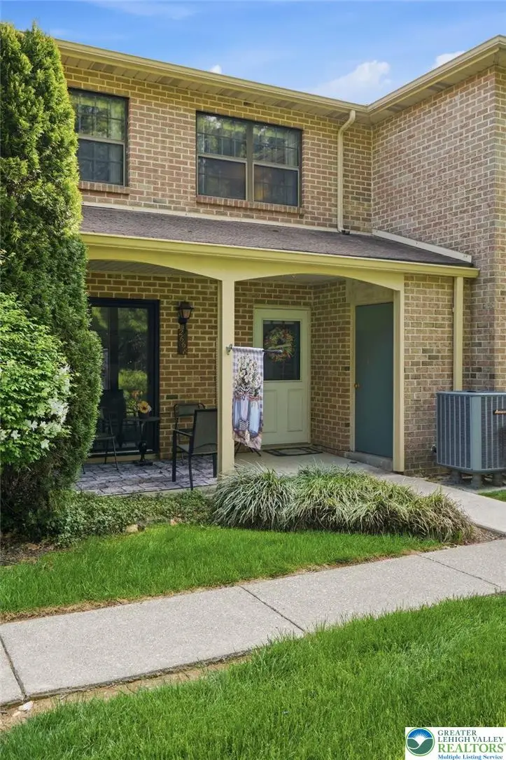 2668 Rolling Green Place, Lower Macungie, PA 18062 - #2