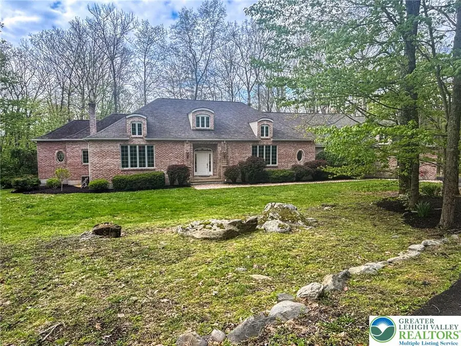 1946 Kyle Drive, Stroudsburg, PA 18360 - #2