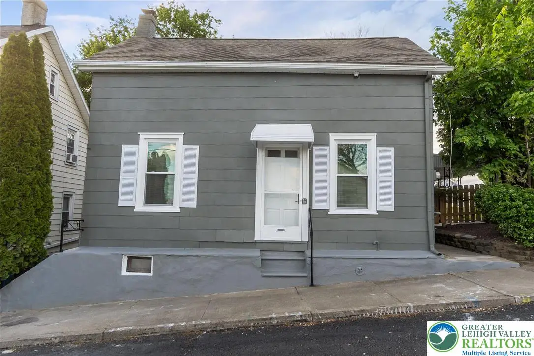 137 17th Street, Northampton, PA 18067 - #1