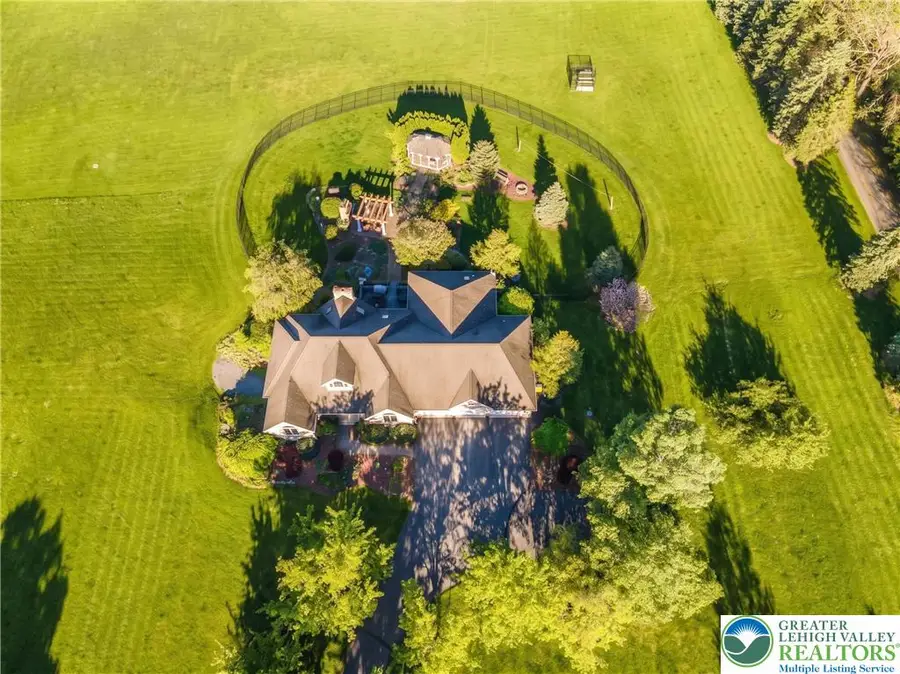 1089 Deemer Road, Bath, PA 18014 - #2