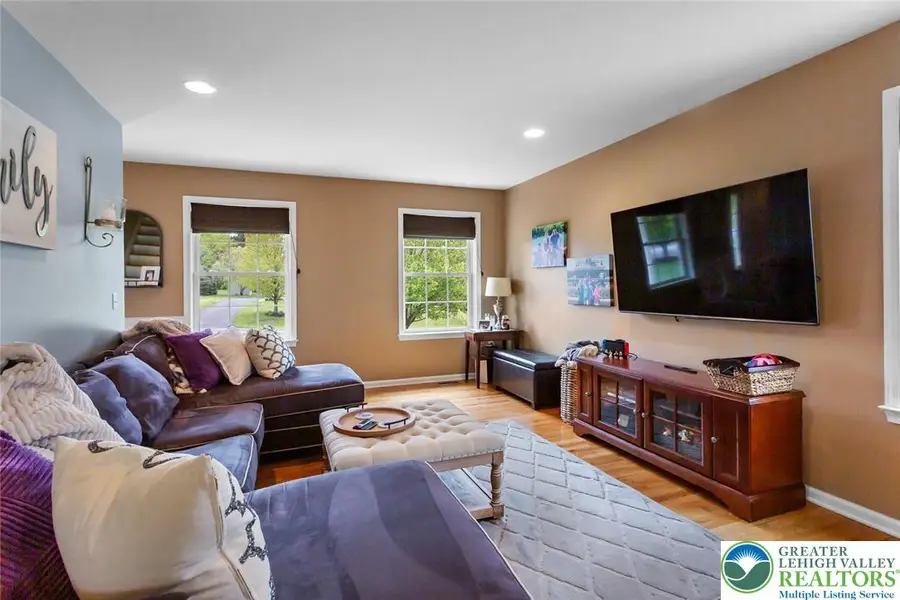 136 Redstone Drive, Bushkill, PA 18064 - #2