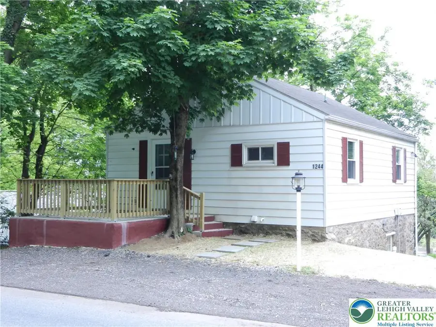 1244 Seidersville Road, Lower Saucon, PA 18015 - #2