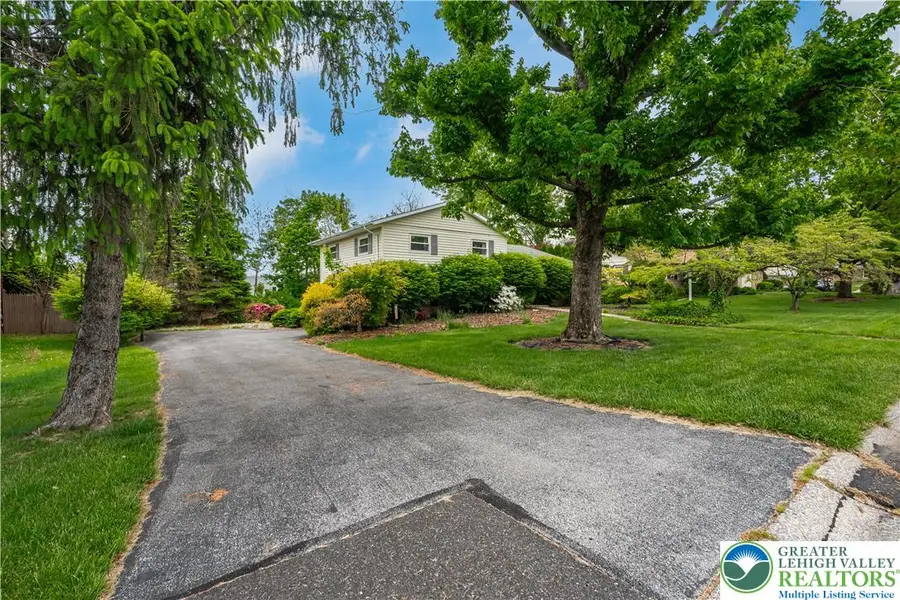 5131 Fairlawn Road, Upper Saucon, PA 18034 - #3