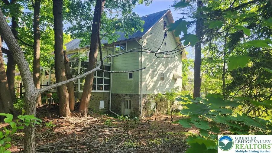 3733 Lanark Road, Center Valley, PA 18036 - #2