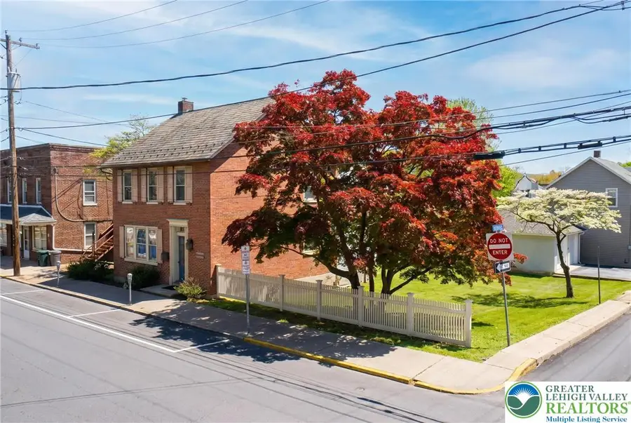 32 E Center Street, Nazareth, PA 18064 - #3