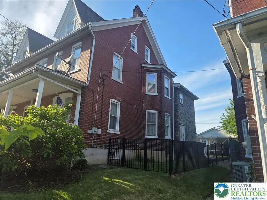 82 High Street, Nazareth, PA 18064 - #3