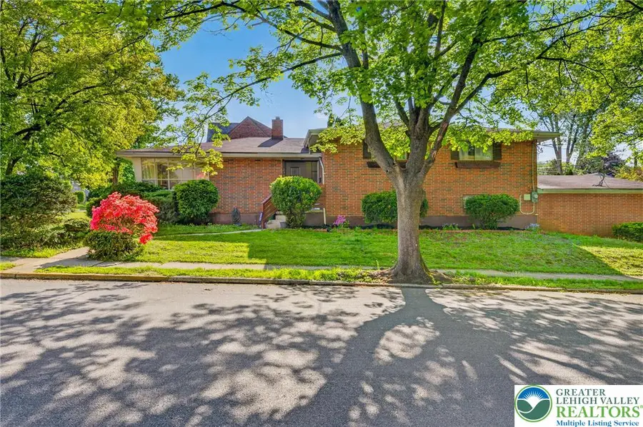 2301 Washington Street #2301, Allentown, PA 18104 - #2