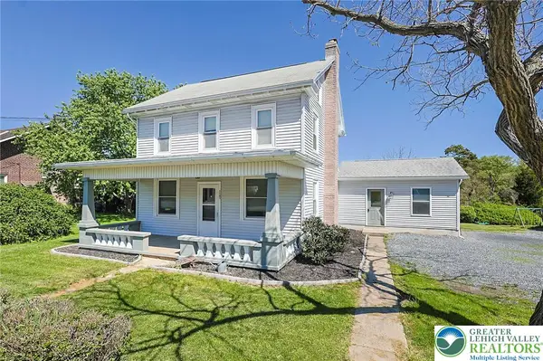 1131 E Lizard Creek Road, East Penn Twp, PA 18235