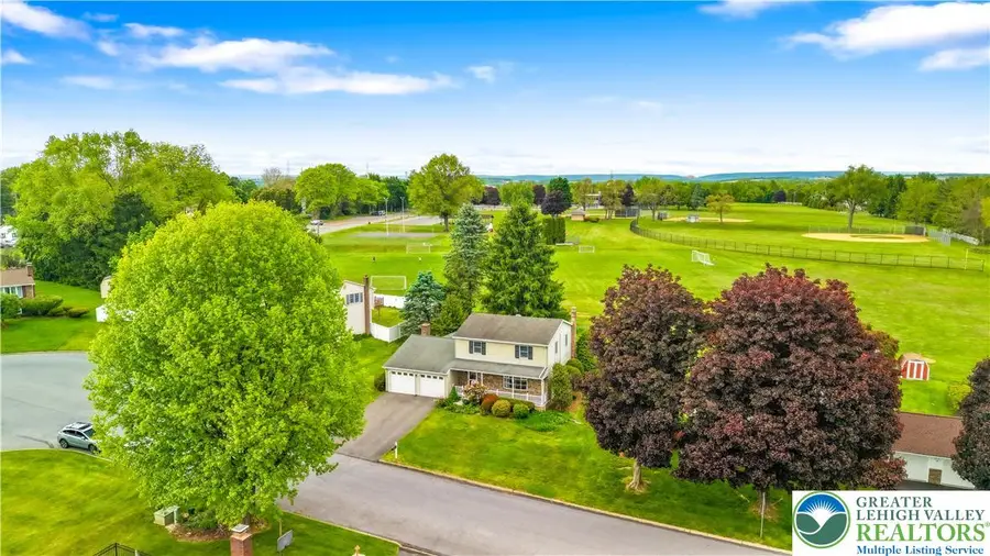 2213 High Point Court, Palmer Township, PA 18045 - #2