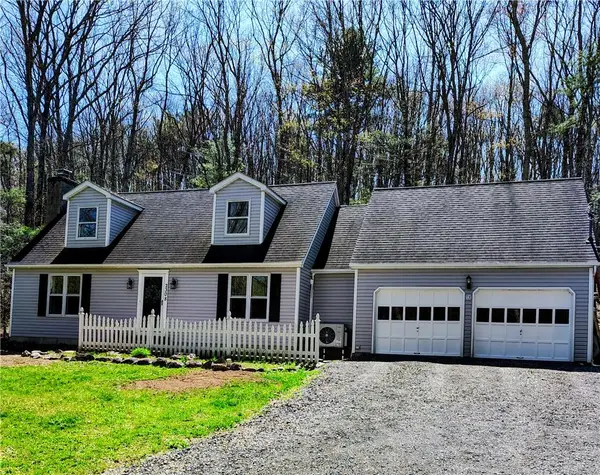 2308 Meadowlake Road, Hamilton Twp, PA 18354
