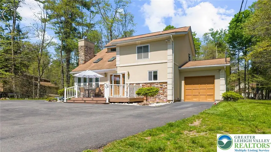 111 Sir Lyonnesse Court, Blakeslee, PA 18347 - #2