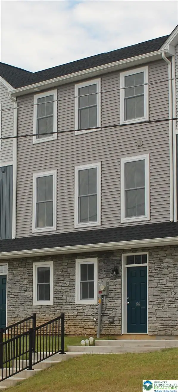 86 Hess Avenue, Hellertown Boro, PA 18055