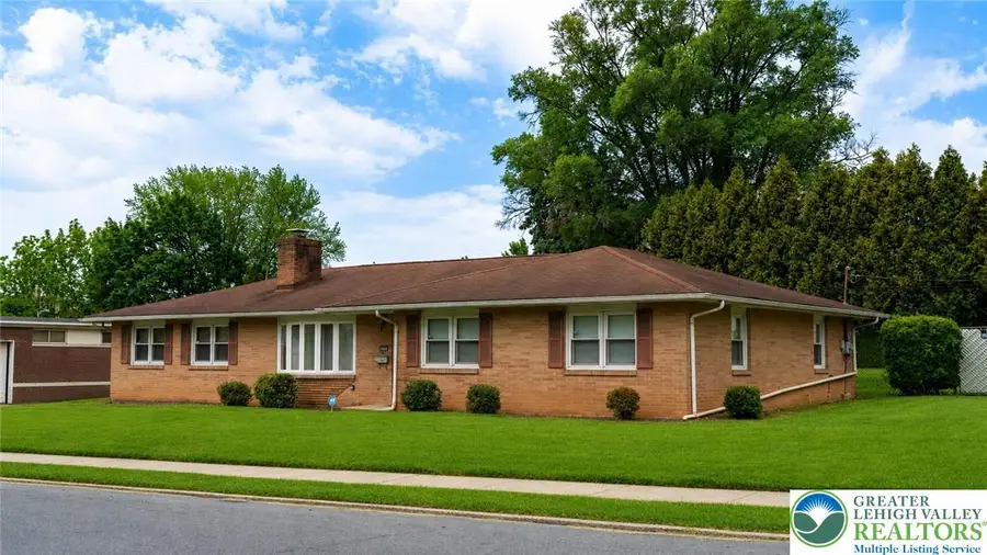 910 N 12th Street, Allentown, PA 18102 - #2