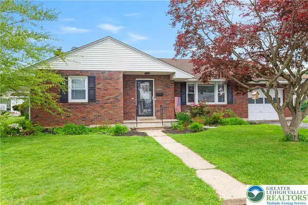1822 Elmwood Drive, Whitehall Twp, PA 18052