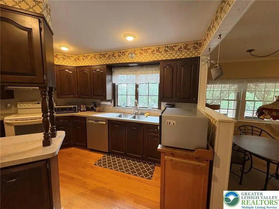 3946 Walbert Avenue, South Whitehall, PA 18104 - #3