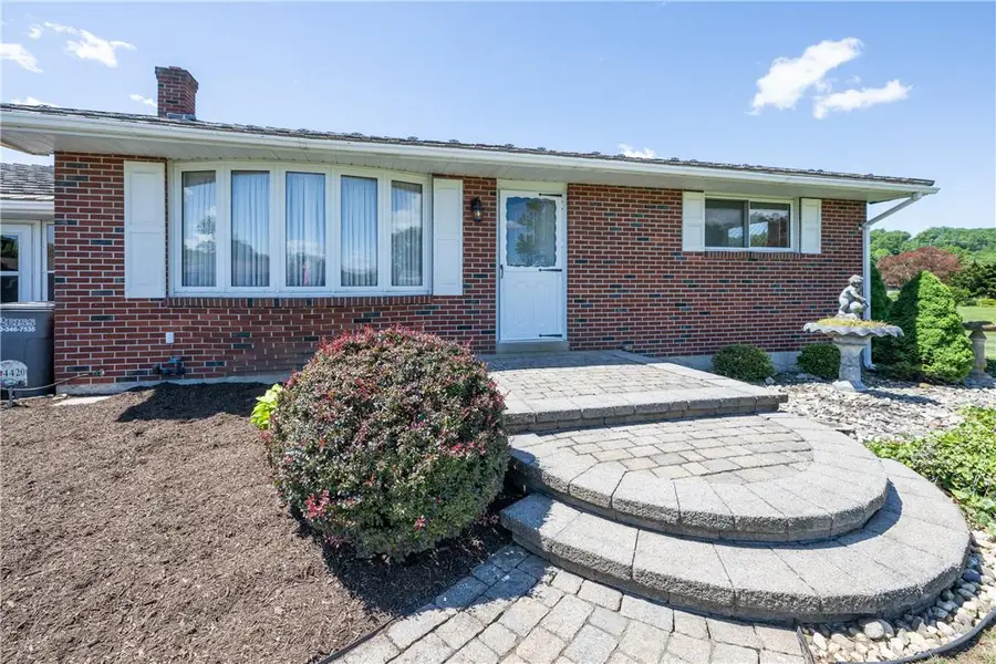 4420 N Sunset Drive, Upper Saucon, PA 18036 - #2