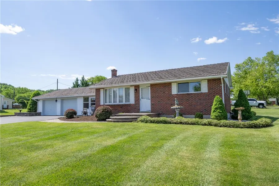 4420 N Sunset Drive, Upper Saucon, PA 18036 - #3