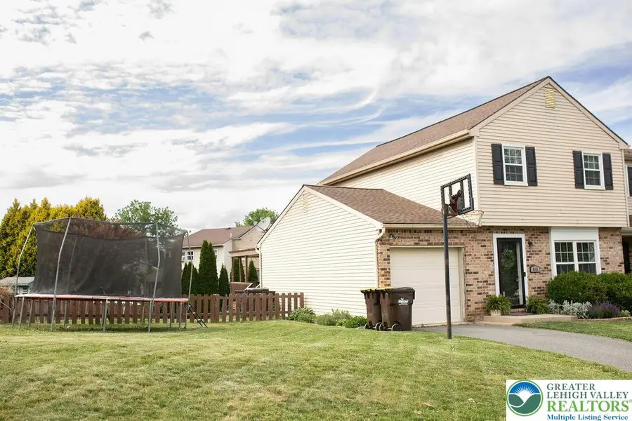 4161 Newport Drive, Emmaus, PA 18049 - #2