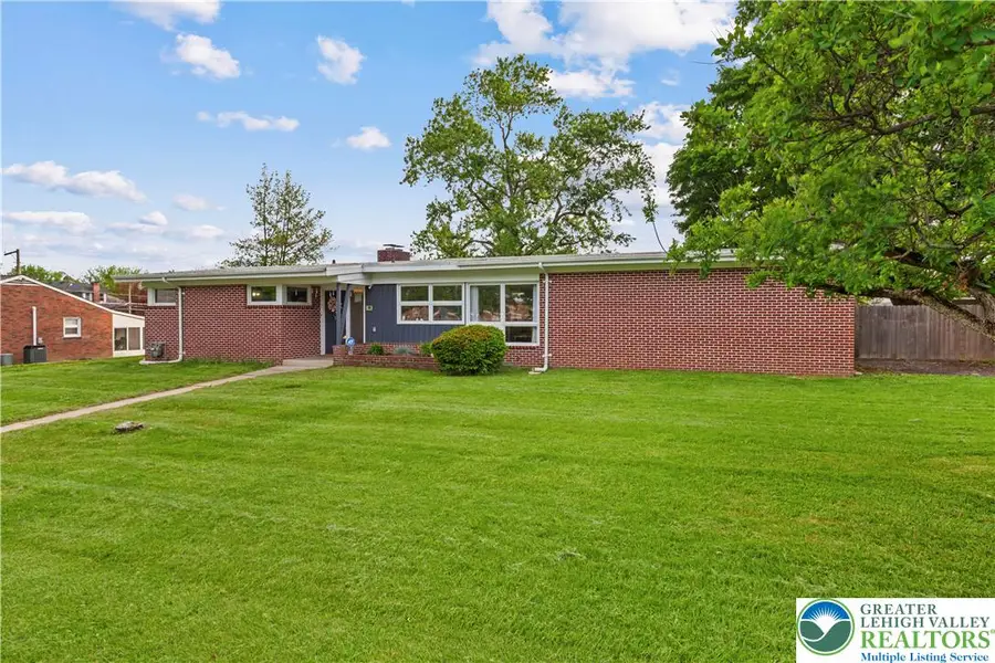 30 N 37th Street, Cetronia, PA 18104 - #3