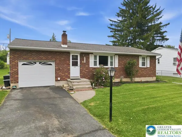 939 E Lynnwood Street, Salisbury Twp, PA 18103