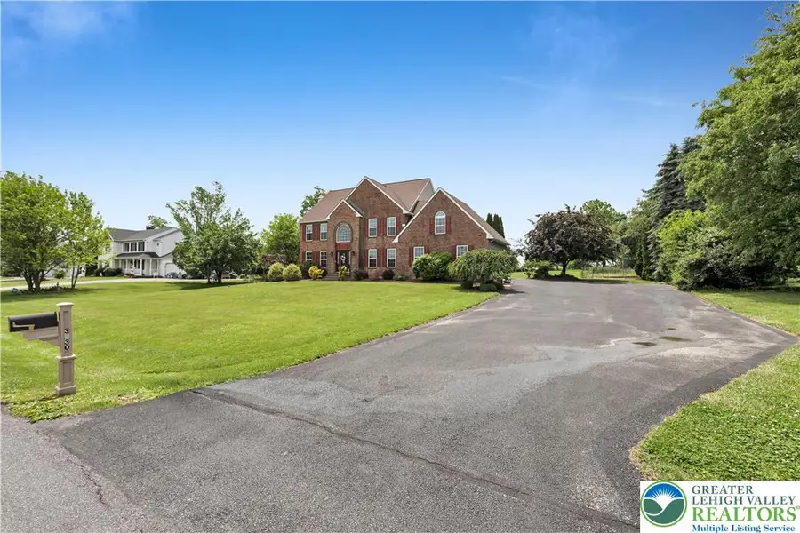 3830 Mcintosh Drive, North Whitehall, PA 18069 - #3