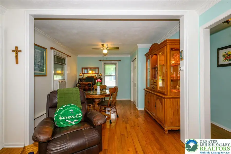 522 E Main Street, Bath, PA 18014 - #3