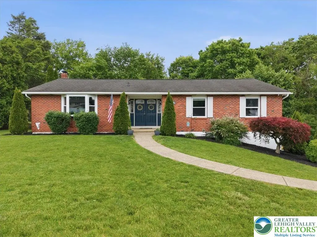 9 Stonecroft Drive, Easton, PA 18045 - #1