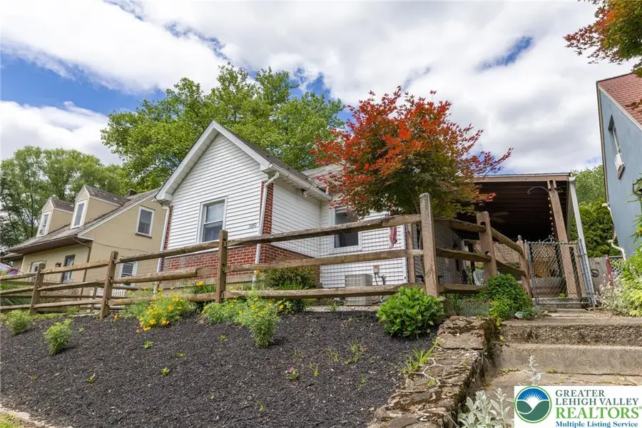 1490 S Delaware Drive, Easton, PA 18042 - #2