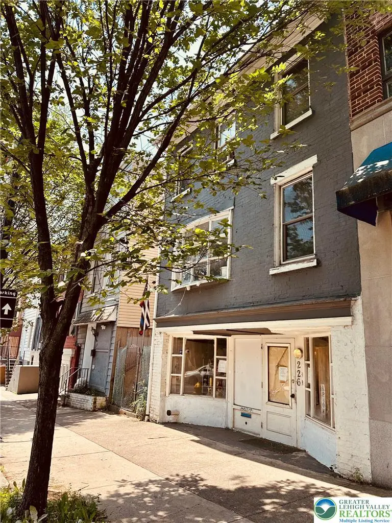 226 N 7 Th Street, Allentown, PA 18102 - #3