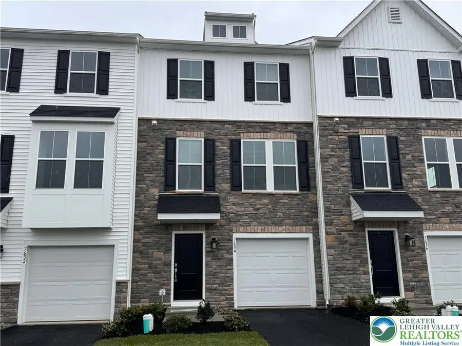 7634 Clayton Avenue, Upper Saucon, PA 18036 - #2