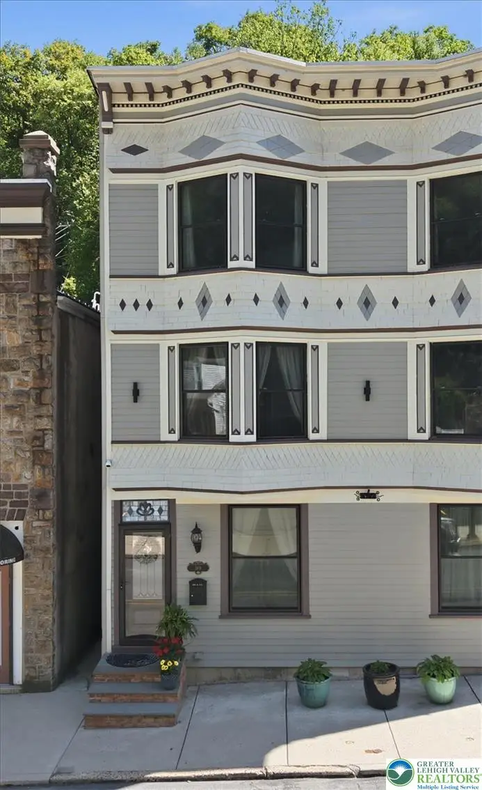 169 W Broadway, Jim Thorpe, PA 18229 - #1