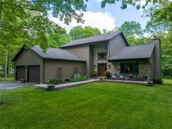 107 Tatra Drive, Franklin Twp, PA 18235