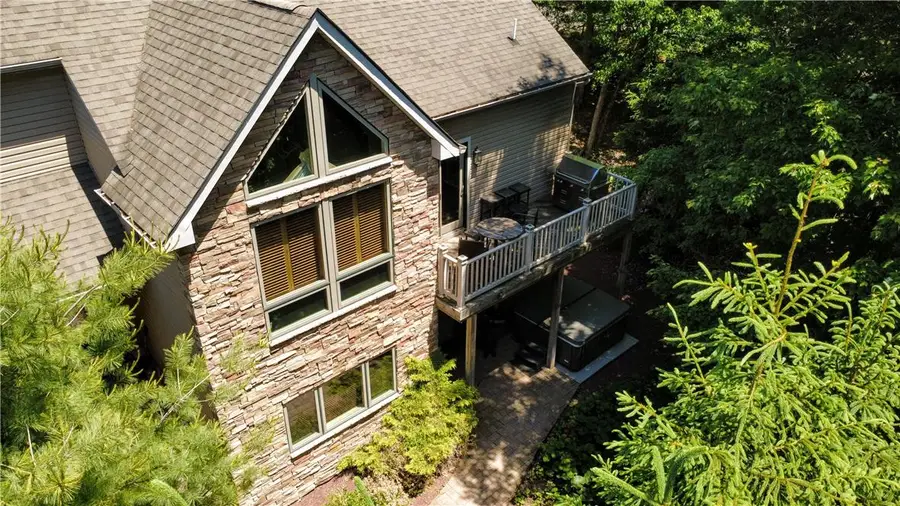 134 Longview Drive, Lake Harmony, PA 18624 - #2