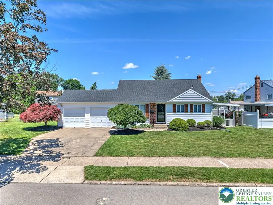 2038 Vista Drive, Bethlehem, PA 18018 - #2