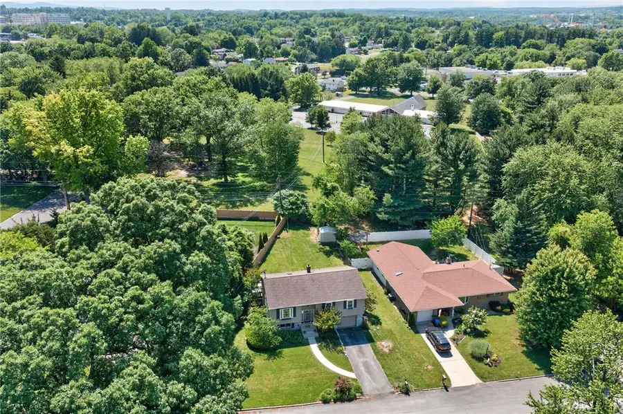 1052 Debbie Lane, Dorneyville, PA 18103 - #3