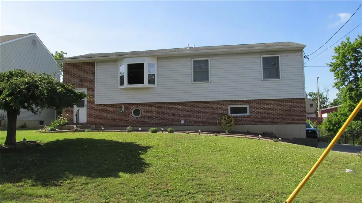 2519 Burrows St, Palmer Township, PA 18045 - #1