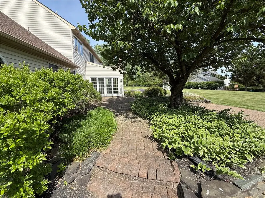 4114 Rochelle Drive, South Whitehall, PA 18104 - #2