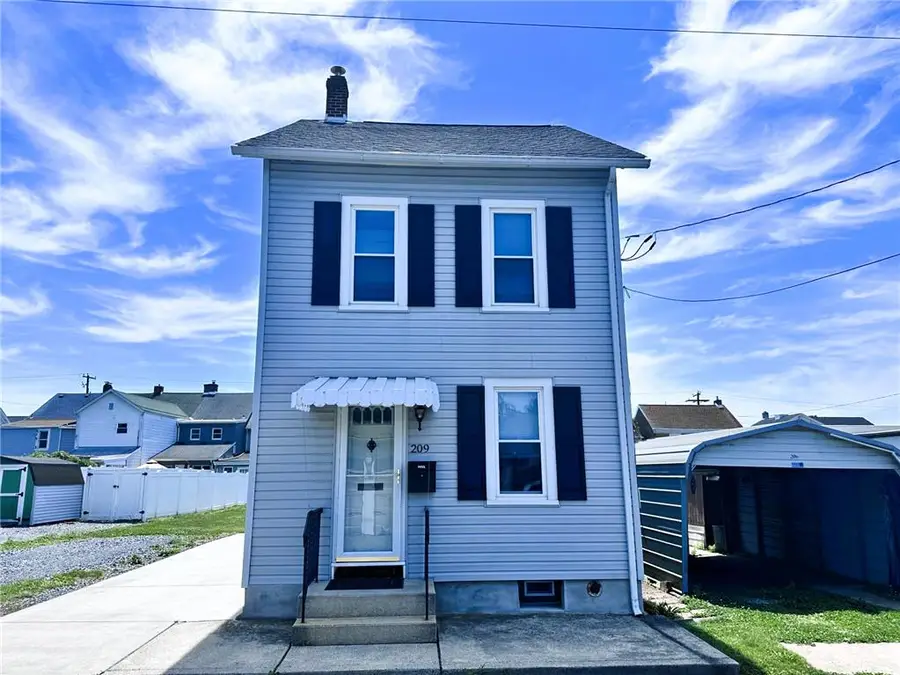 209 Middle Street, Catasauqua, PA 18032 - #2