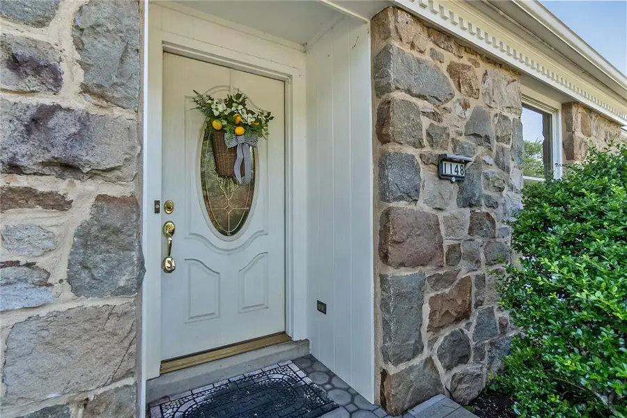 1148 Meadowbrook Circle W, Dorneyville, PA 18103 - #2