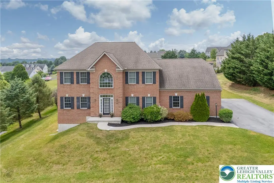 5520 Skyline Drive, North Whitehall, PA 18078 - #1
