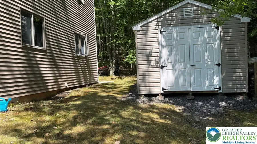 4271 Winchester Way, Saw Creek, PA 18324 - #3