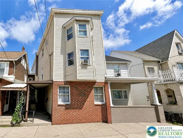 221 E Bertsch Street, Lansford, PA 18232