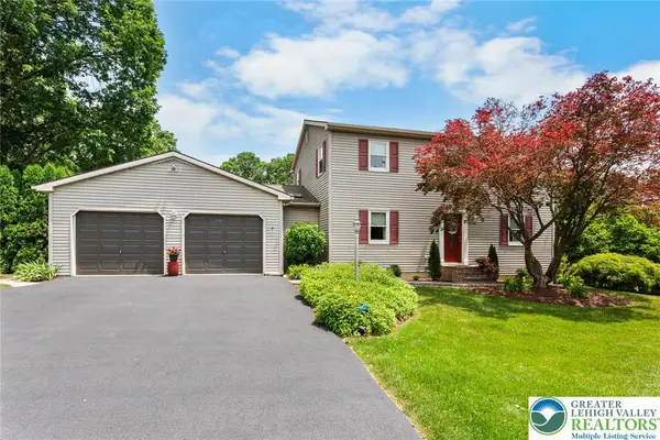 222 S Franklin Street, Washington Twp, PA 18072