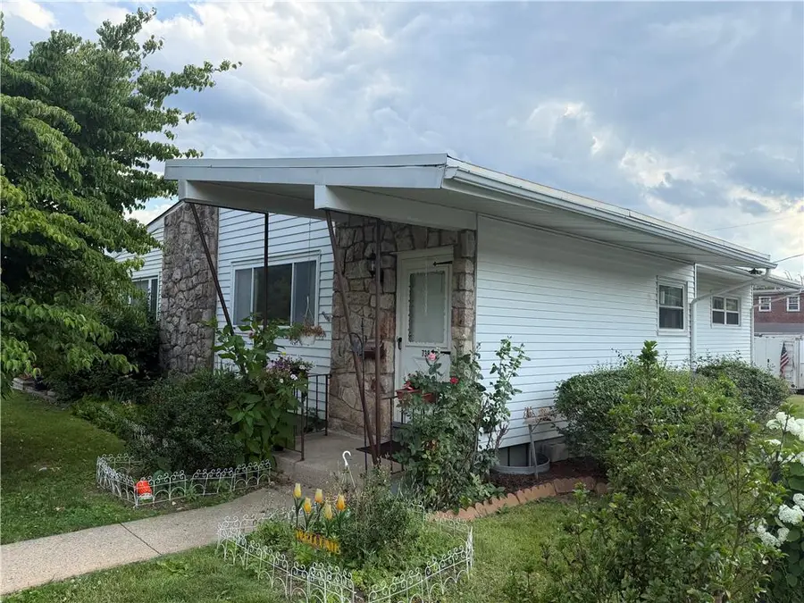738 N Saint Lucas Street, Allentown, PA 18104 - #3