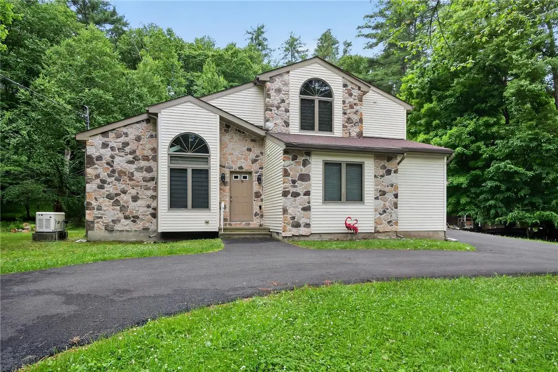 1119 Mink Court, Bushkill, PA 18324 - #1
